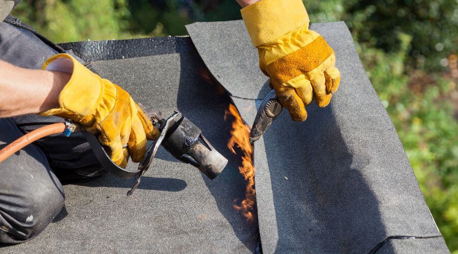 Professional gutter cleaning in Greenfield, OK